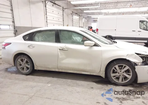 2014 Nissan Altima 2.5 Sv z USA, uszkodzony, nr VIN 1N4AL3AP7EC112914